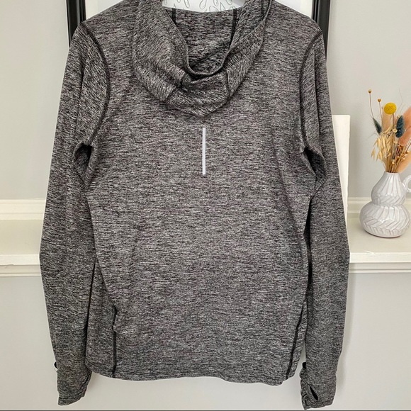 Nike Running Dri Fit Pullover (Medium) - Picture 2 of 5